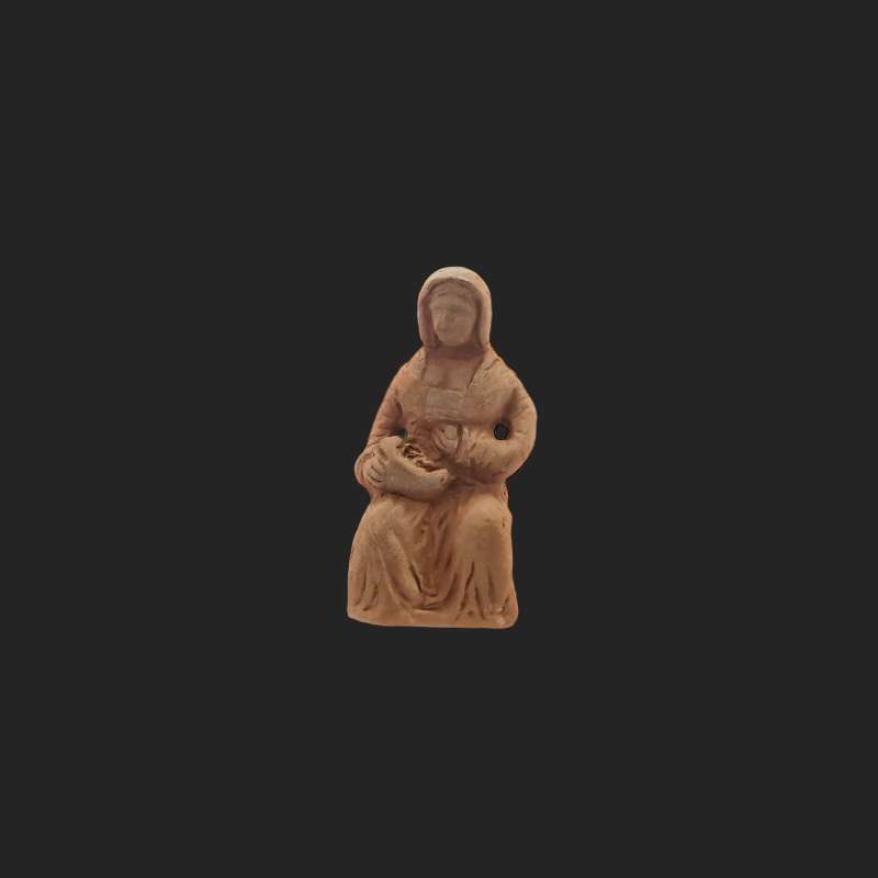 santon – santon 7cm – santon de provence – décors de crèche – santon aubagne – atelier de fanny – artisanat – made in france – santon assis femme aioli 7cm